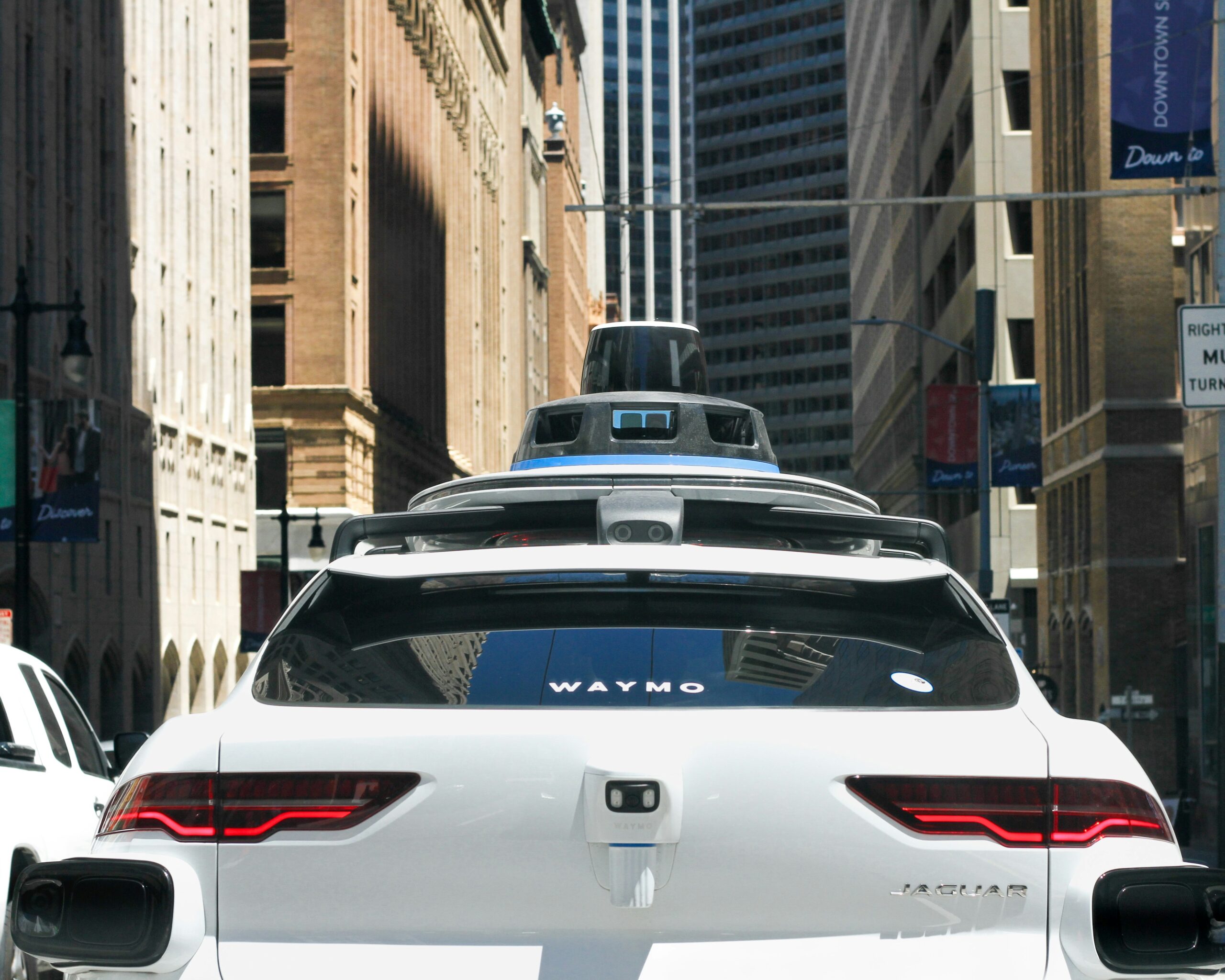 Waymo guida autonoma